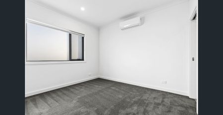 Stylish Townhouse Living in the Heart of Lara. - Photo 5