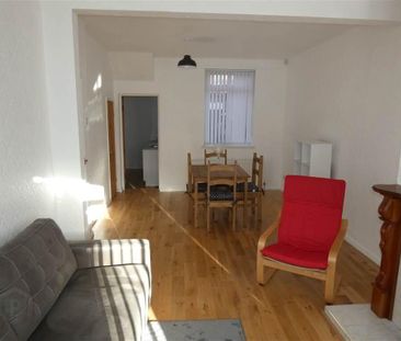 68 Ravenscroft Avenue, Belfast, BT5 5BB - Photo 3