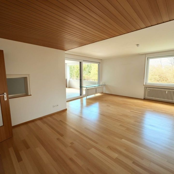 Großzügige 3ZKB Wohnung mit Loggia, Gästetoilette, Hell, Abstellkammern, in ruhiger Lage - Photo 1