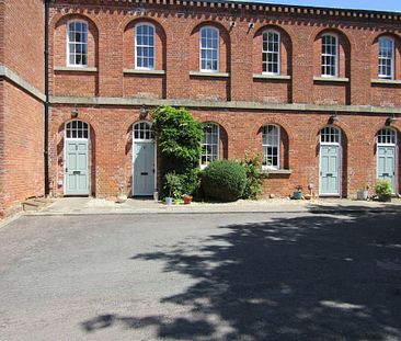 2 bed Terraced - To Let - Photo 1