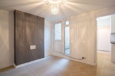 Lydia Cottages, Wrotham Road, Gravesend, Kent, DA11 - Photo 3