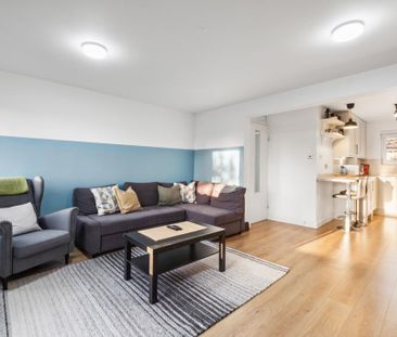 2 bedroom flat to rent - Photo 4