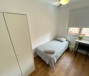 Calle de Almonacid, Madrid, Community of Madrid 28038 - Photo 3