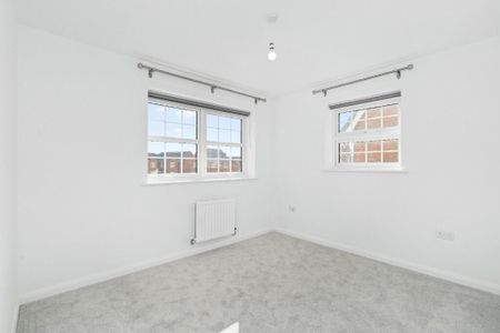 3 bedroom detached house to rent - Photo 4