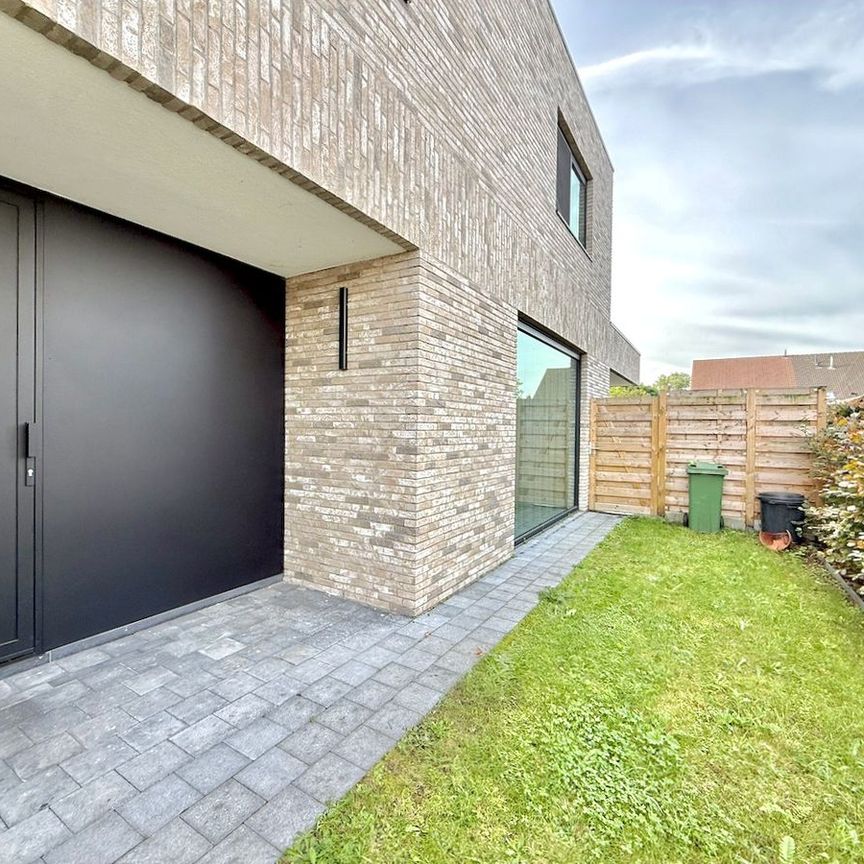 Huis te huur in Evergem voor € 1.325 met 3 slaapkamers - Photo 1