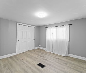 For Lease - 266 Beach Road, Hamilton, Ontario - Photo 6