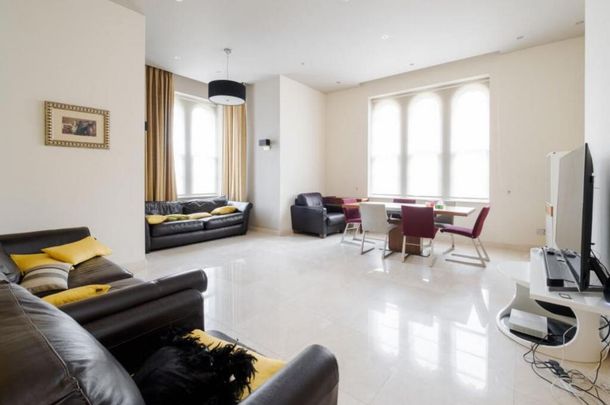 4 bedroom apartment to rent - Photo 1