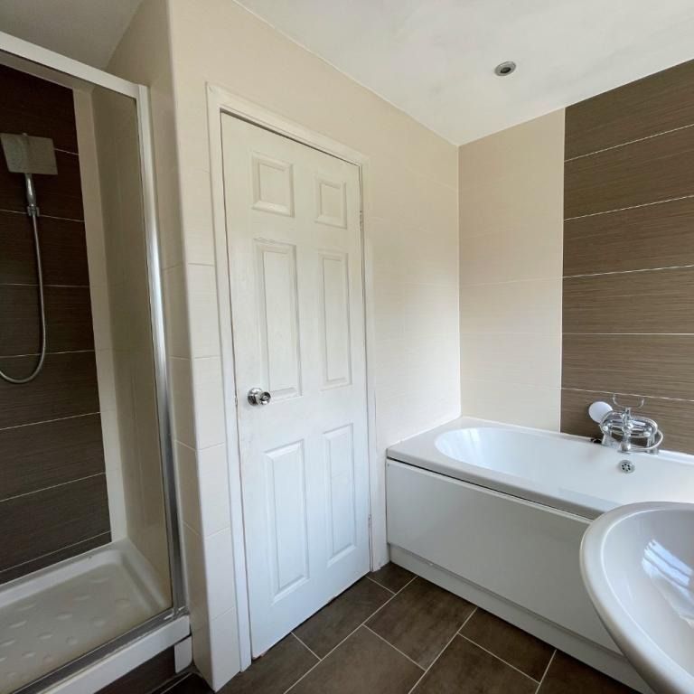 Belsize Road, HEMEL HEMPSTEAD - Photo 1