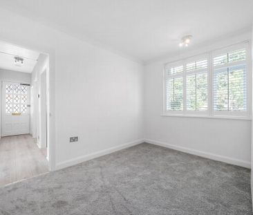 2 bedroom maisonette to rent - Photo 2