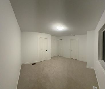 For Lease - 10 Otonabee Street, Belleville, Ontario - Photo 1