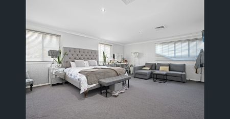 A Masterclass in Luxury Family Living - Photo 4