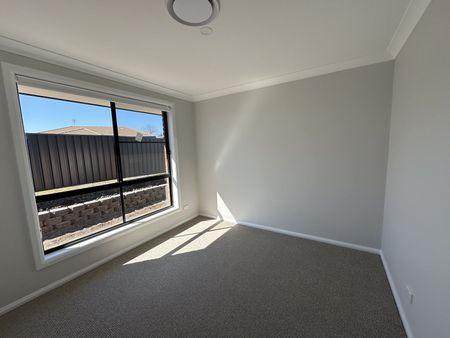 Stunning New Duplex in Gated Community - Photo 3