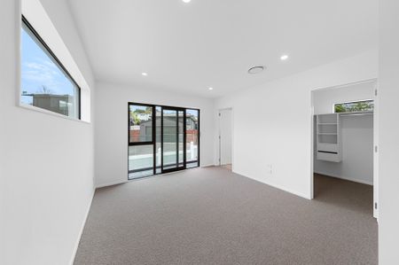 Brand New Townhouse in New Lynn！！ - Photo 5