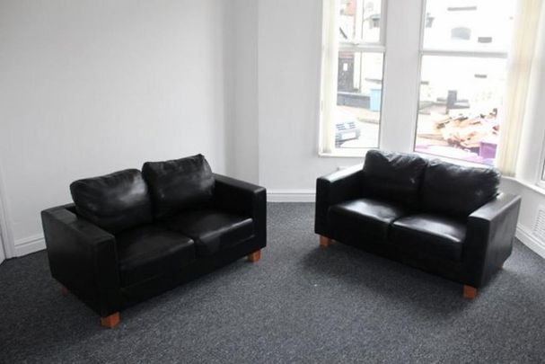 4 bedroom house to rent - Photo 1