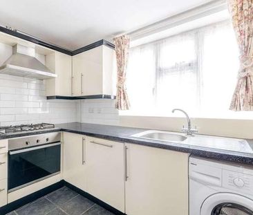 Sycamore Avenue, South Ealing, W5 - Photo 4