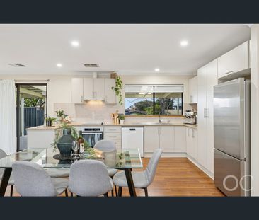 4 Serica Street, Hallett Cove, SA 5158 - Photo 2