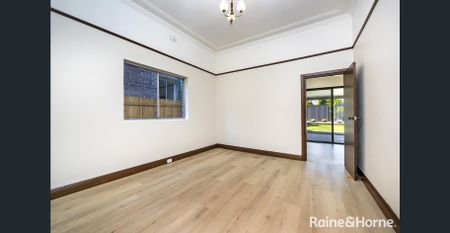 Immaculately Renovated 4 Bedroom House - Photo 3