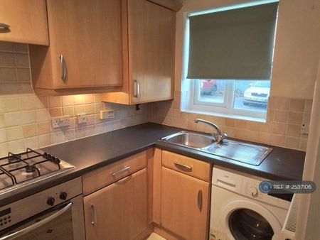 2 bedroom terraced house to rent - Photo 4