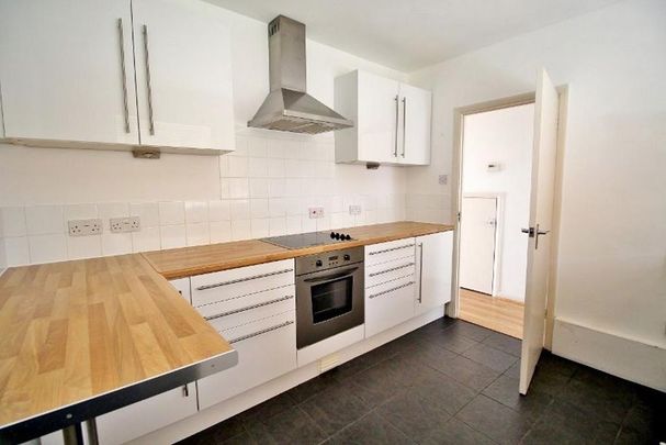 3 bedroom apartment to rent - Photo 1