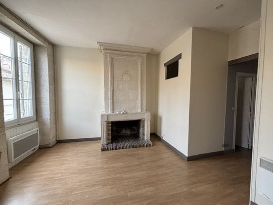 Location Appartement 1 pièce 31m² ANGOULEME 16000 - Photo 1