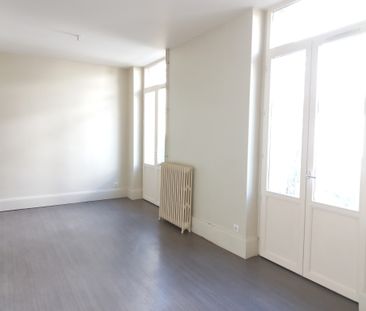 Location Appartement 2 pièces 43m² VICHY 03200 - Photo 1