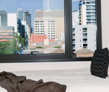 6 Bedroom Apartment - Queen Bed - Photo 4