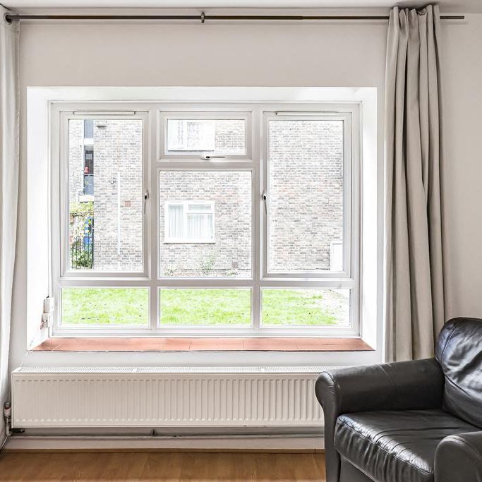 3 bedroom flat to rent - Photo 1