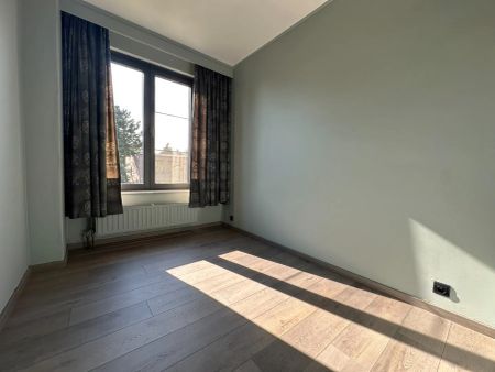 Mooie woning met 3 slaapkamers, garage en tuin - Photo 4