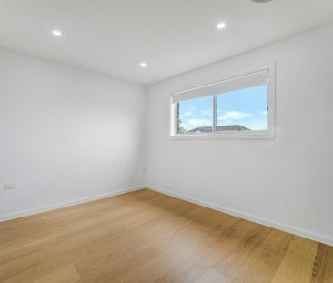 Modern 3-Bedroom Home in Prime Casula Location - Photo 3