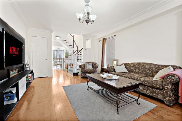 For Lease - 540 DELPHINE Drive, Burlington, Ontario - Photo 1