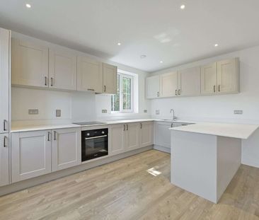 Stylish brand new two bedroom apartment with parking in central Ascot. - Photo 1