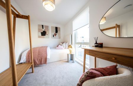 4 bedroom terraced house to rent - Photo 5