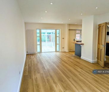 3 bedroom terraced house to rent - Photo 2