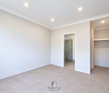 Four Bedrooms, Modern Living & Outdoor Space - Photo 5