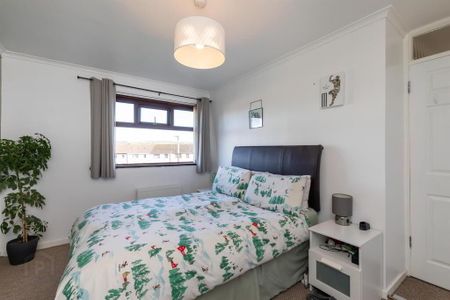 6 Fairview Road, Newtownabbey, BT36 6QP - Photo 4