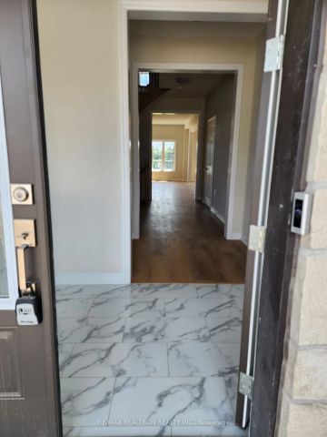 Detached Home For Lease | E9056430 - Photo 4