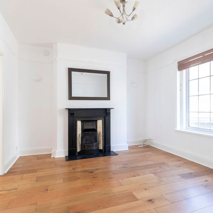 Northfield Terrace, Cheltenham GL50 4JJ - Photo 1