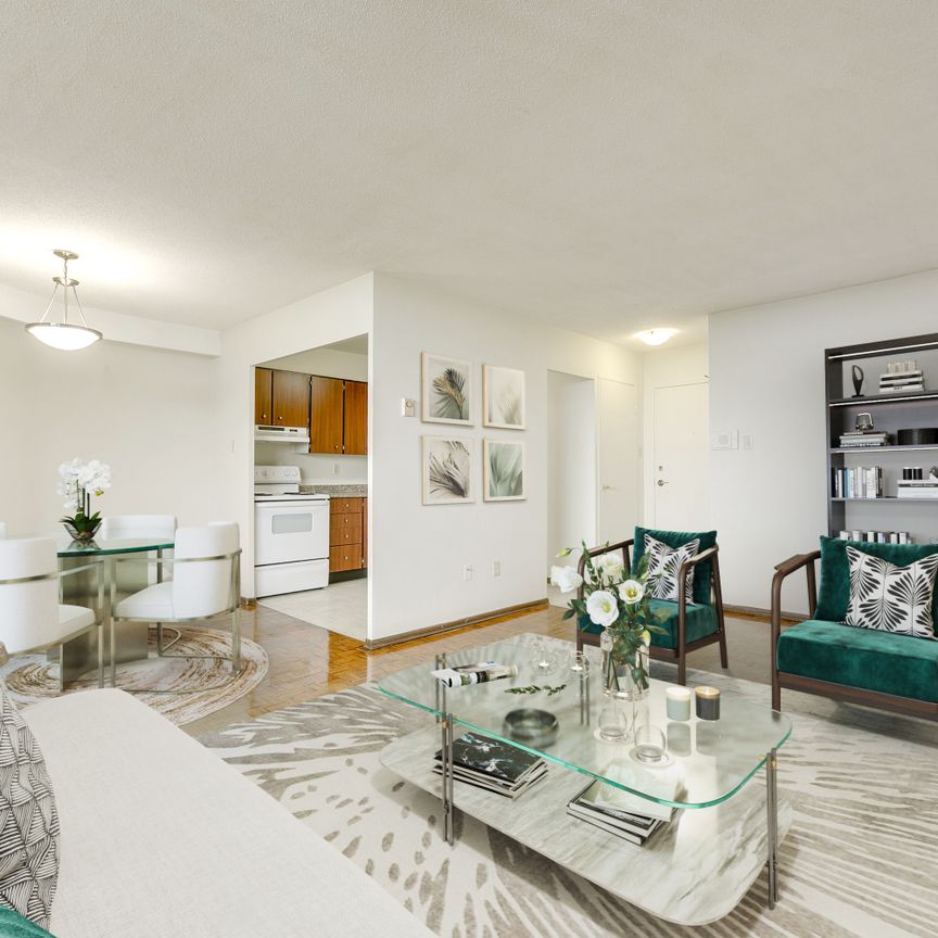 Large 2 Bedroom in Central Mississauga - Photo 2