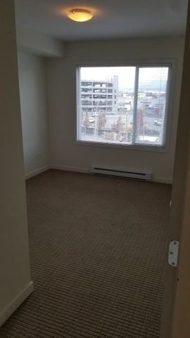 Bright 2 bed + den, 2 bath @ MODE - Photo 2