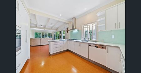 2 The Avenue, Clayfield, Qld 4011 - Photo 3