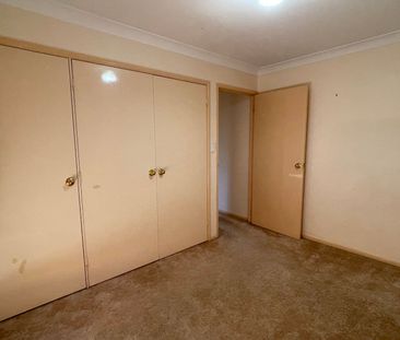 Tidy 2 bedroom Duplex South - Photo 2