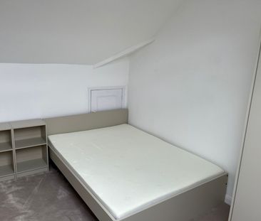1 Bed Flat, Ley Street, IG1 - Photo 1