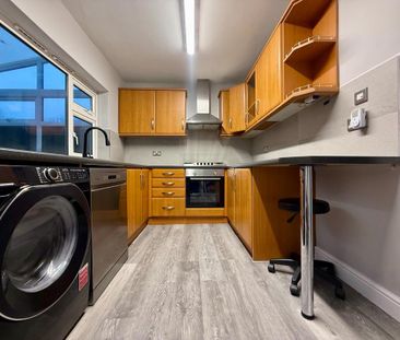 2 bedroom end of terrace house to rent - Photo 6