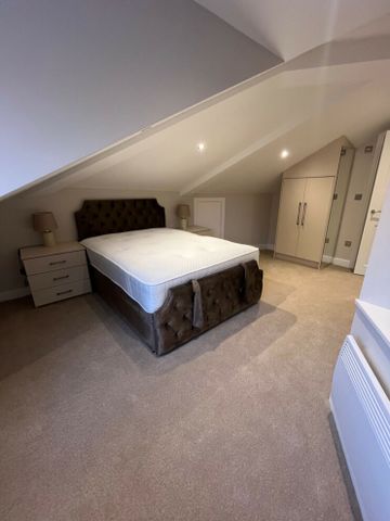 108 Flat 1 Harrogate Road, Leeds, LS7 4NY - Photo 3