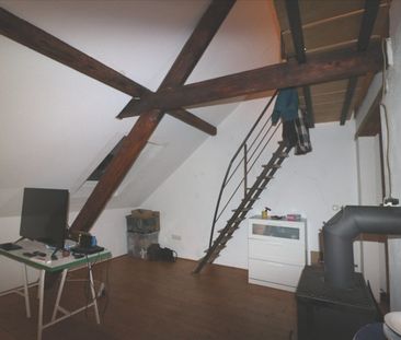 * SCHUCKELIGES NEST FUER SINGLES IN DER City! 1-ZIMMER Mansarden-Ap... - Photo 6