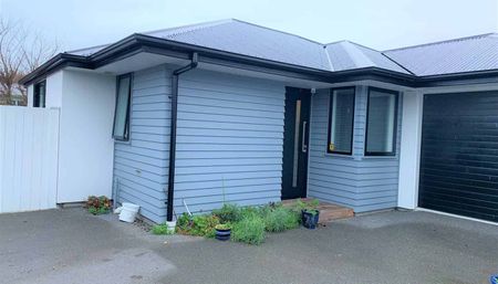 Two bedroom townhouse, Sydenham - Photo 2