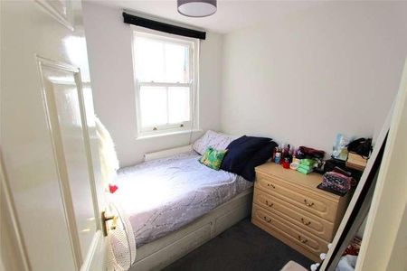 Winterbon Mews, Rochford, Essex, SS4 - Photo 4