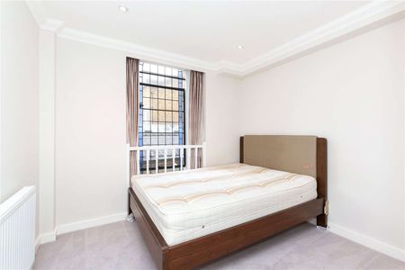 A well presented one bedroom apartment within church conversion in Angel. - Photo 3