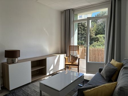 Location Appartement 2 pièces 41m² TOULON 83000 - Photo 2