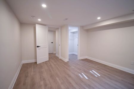 ALL INCLUSIVE 1 BEDROOM LOWER UNIT FOR RENT IN WELLAND! - Photo 2